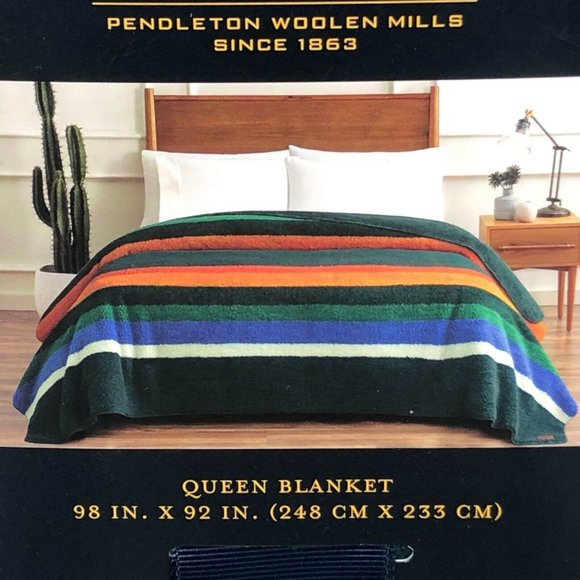 Pendleton Sherpa Fleece Blanket Evergreen Stripe Queen New 98 X 92 Inches Soft - Picture 3 of 12